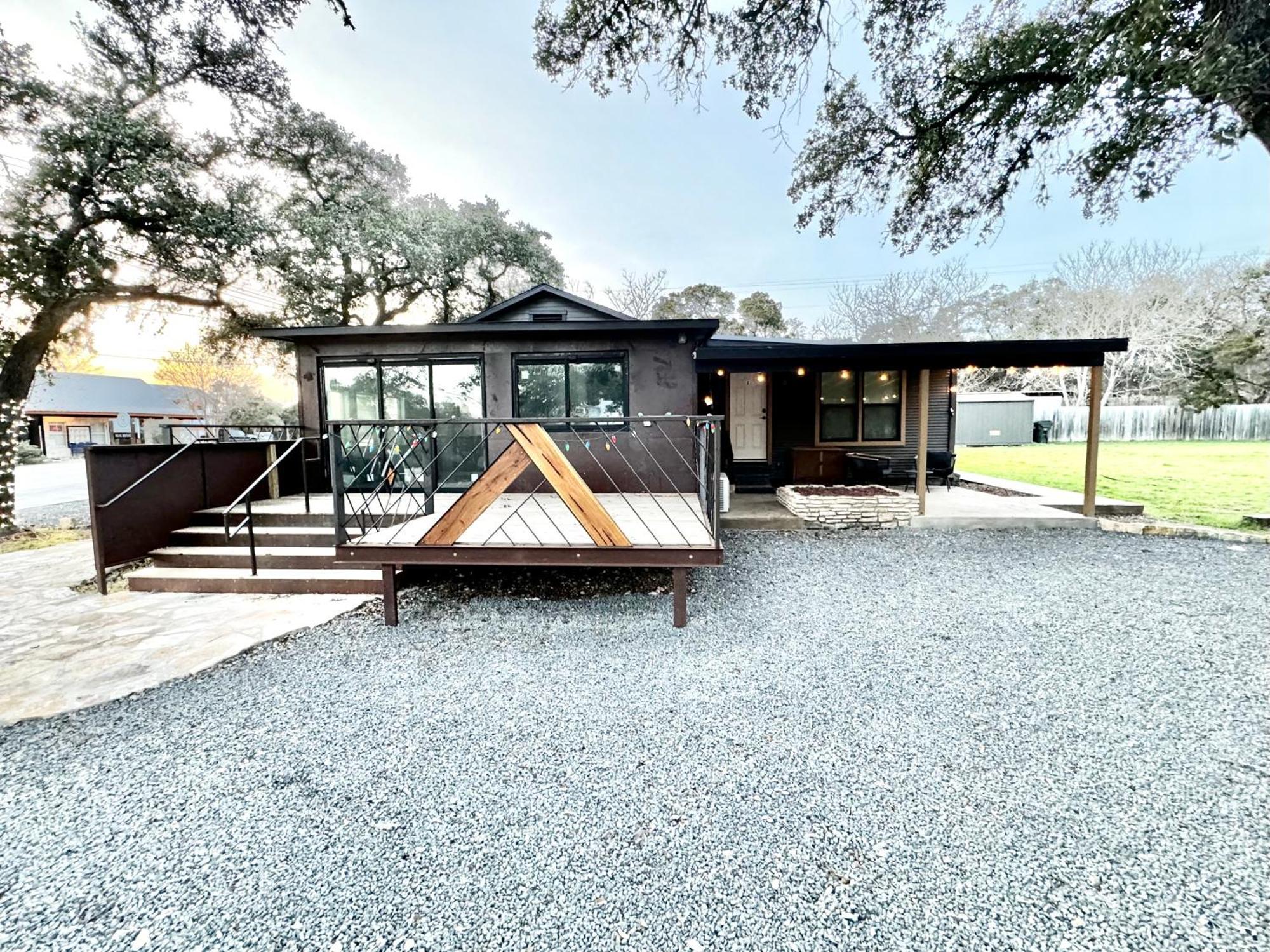 Downtown Studio 1 At Beer Ranch Project Inn Wimberley Esterno foto